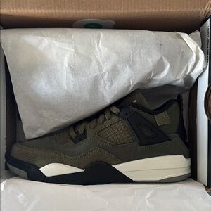 Air jordan retro 4 se craft size 2Y new